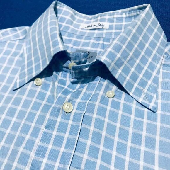 Light Blue Short Sleeve Button-Up Shirt - Picture 4 of 4